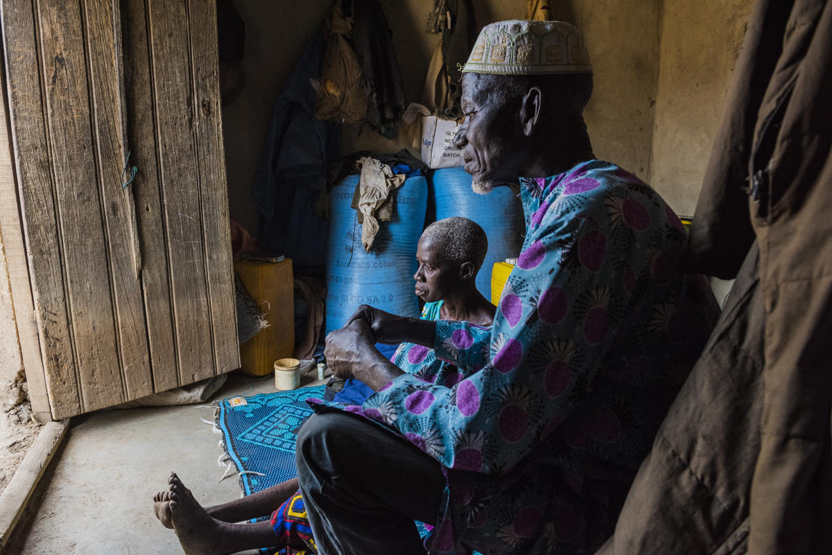 Côte d'Ivoire. UNHCR supporting an organisation campaigning against statelessness