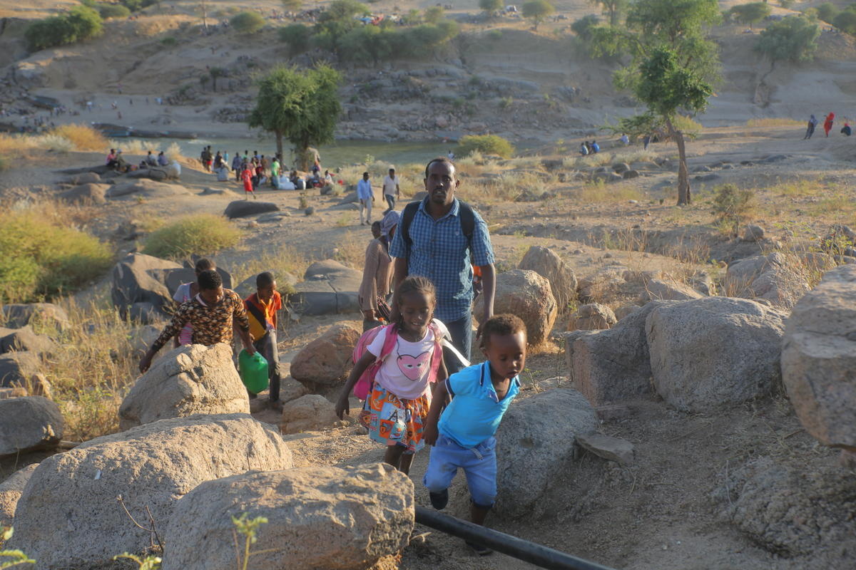 Sudan. Thousands flee fighting in Ethiopia to seek safety