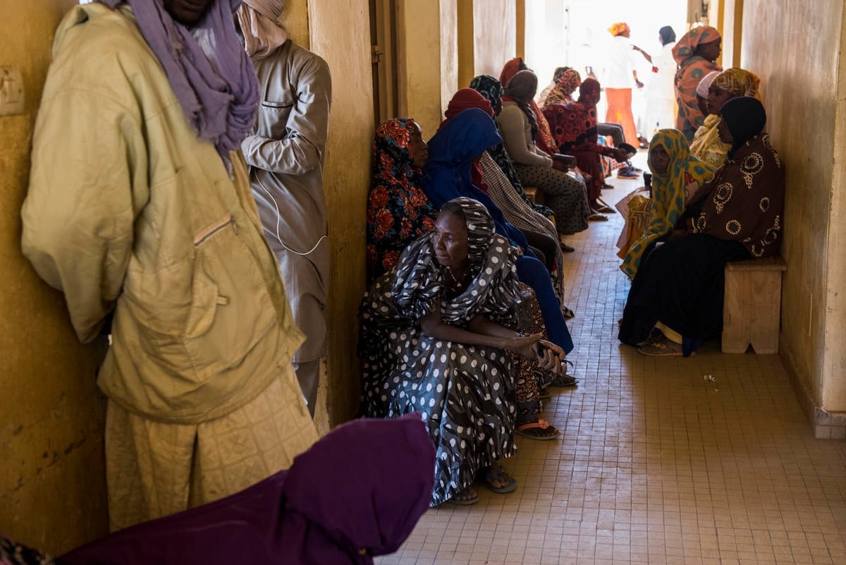 Mali. Life slowly returning to the city of Gao, despite continuing security concerns