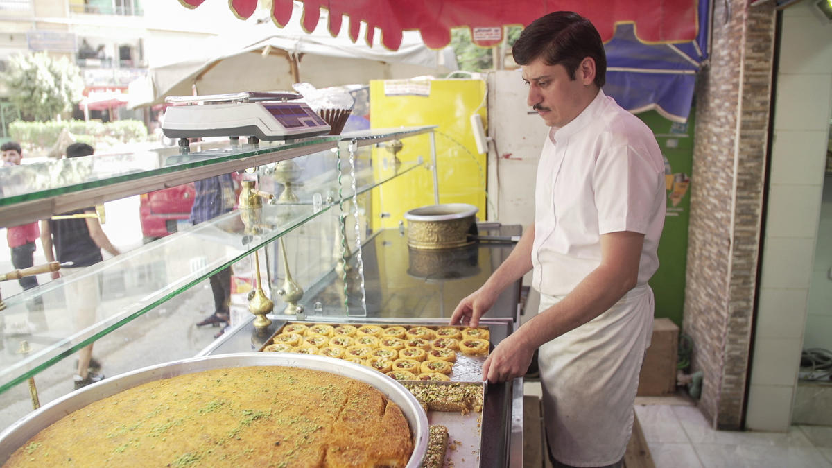 Egypt. Syrian refugees recreate sweet memories of Damascus