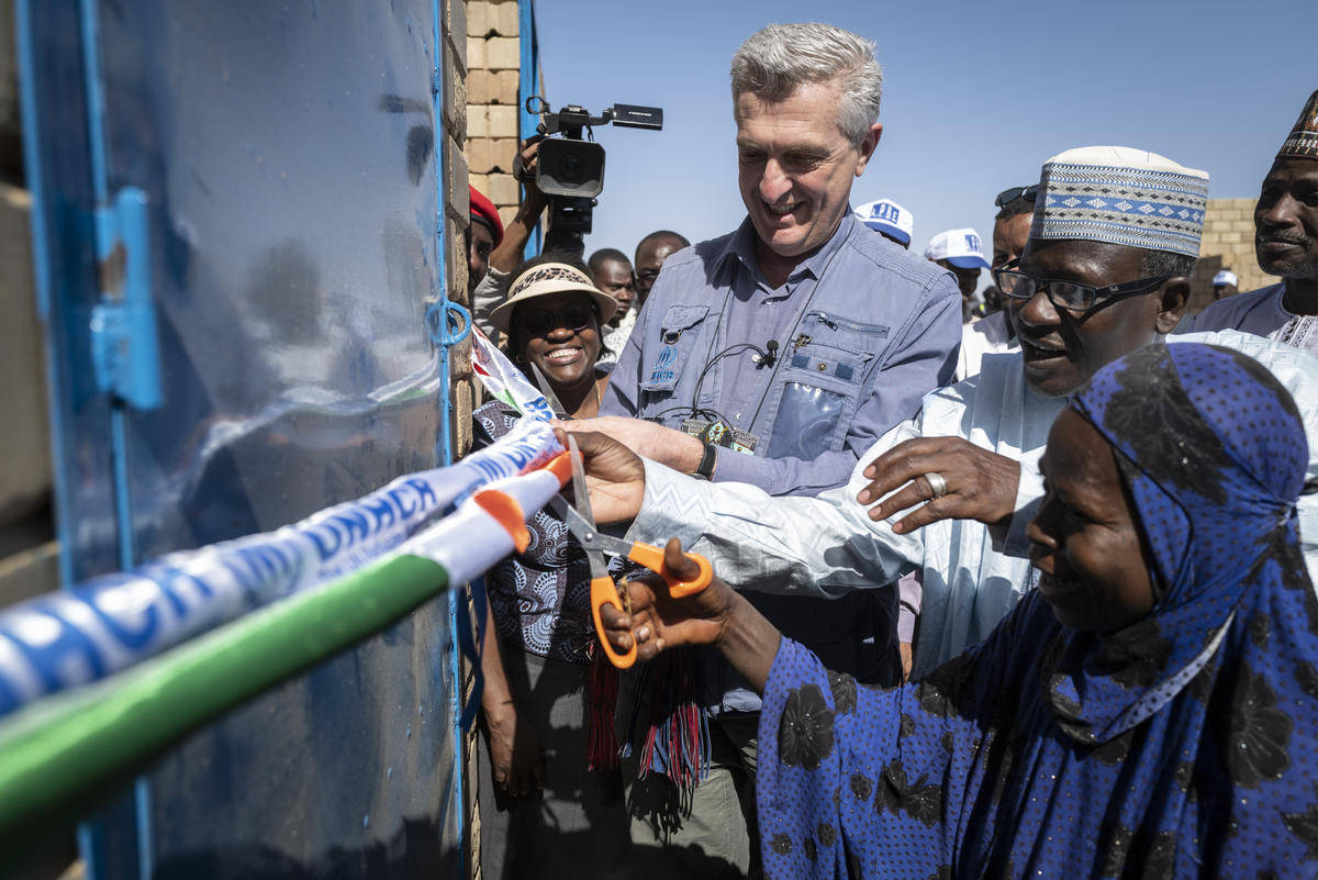 Niger. High Commissioner visits city of Ouallam