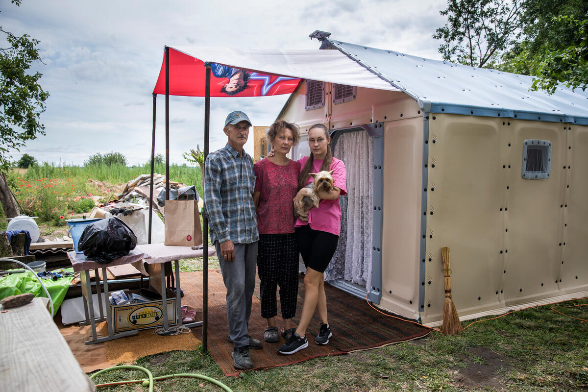 Ukraine. High Commissioner visits family home destroyed by missiles