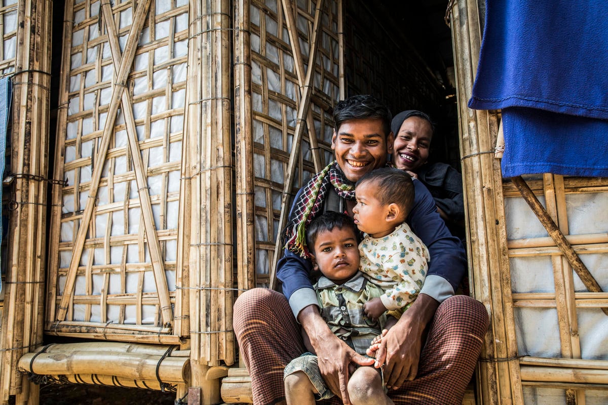 Bangladesh. Families settled in Kutupalong refugee camp, 3 years after the crisis broke out
