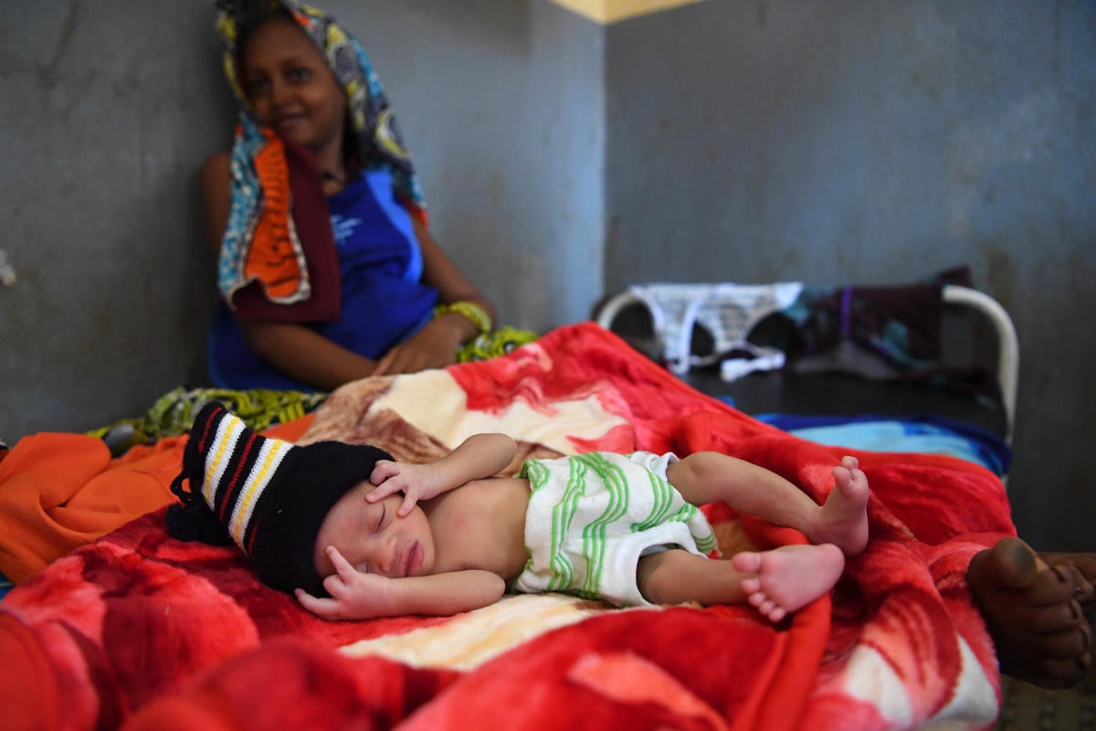 Cameroon. Saving babies' lives with Kangaroo care