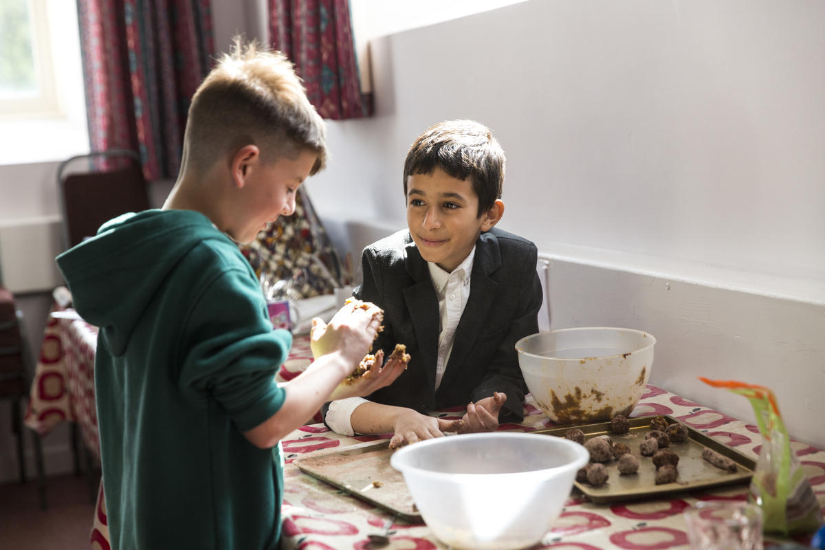 United Kingdom. Community volunteers help Syrian family integrate in Wales