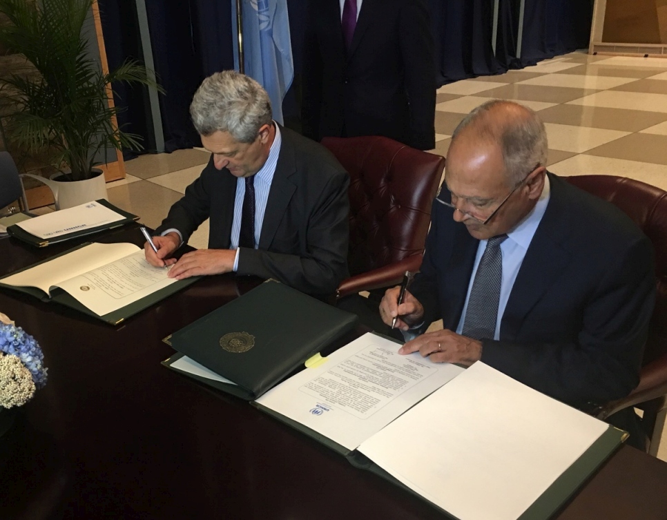 USA. UNHCR and League of Arab States sign agreement to address refugee challenges in the Arab region