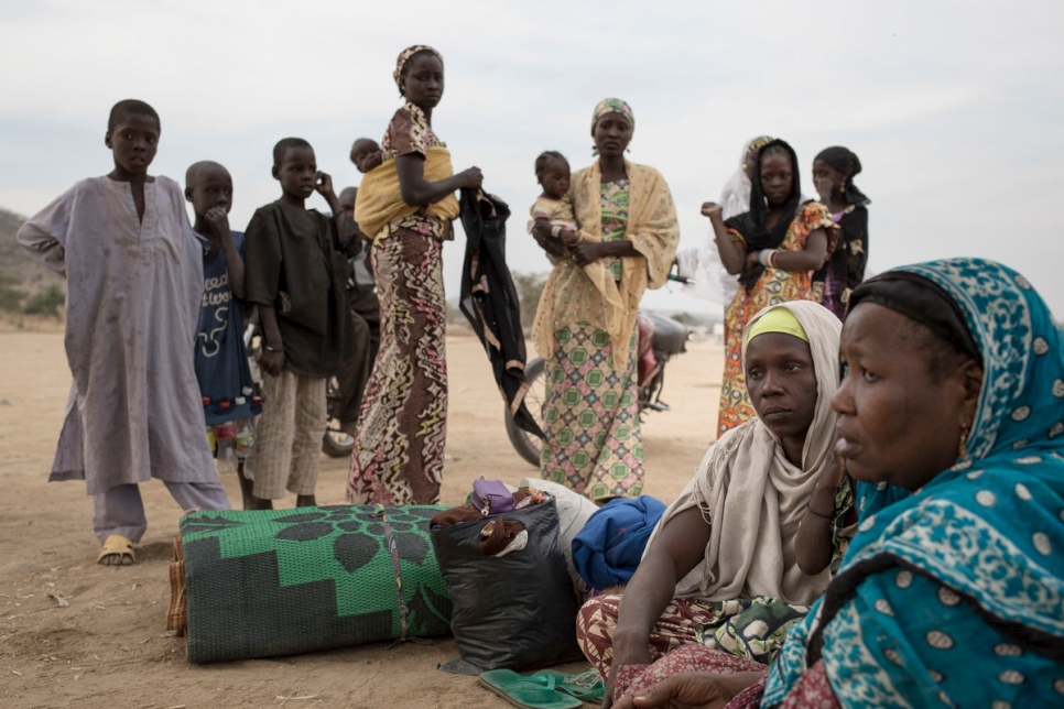 Cameroon. UNHCR chief visits Nigerian refugees fleeing Boko Haram