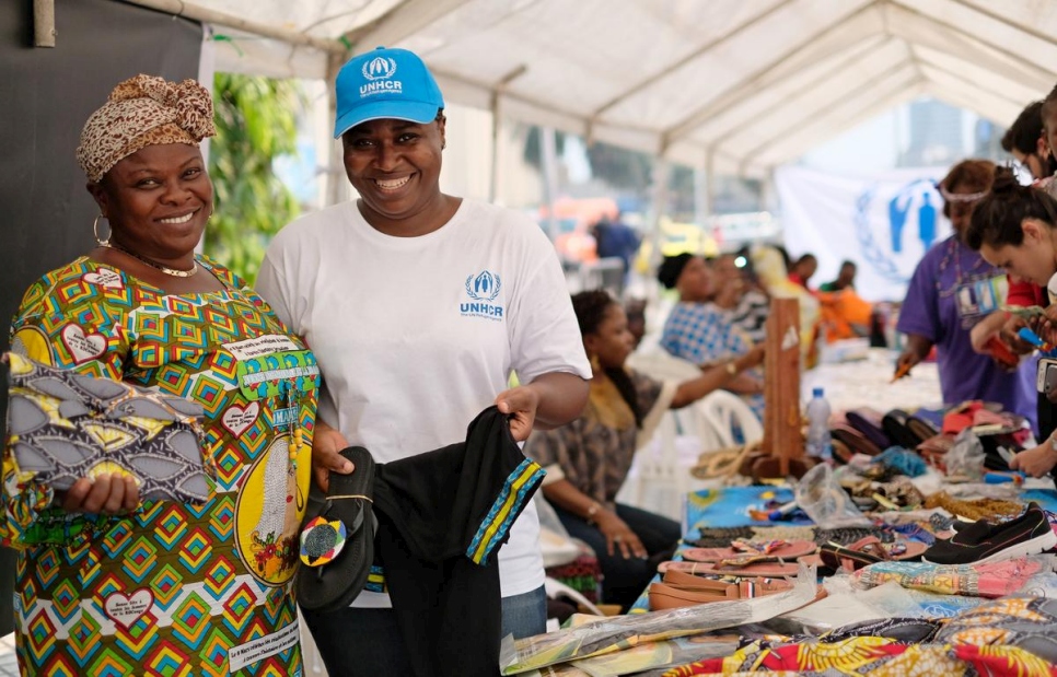 DRC: refugee entrepreneurs in Kinsasa present their goods