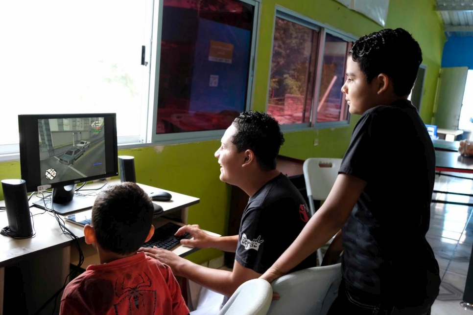 Le centre d'éducation assisté par le HCR dans un quartier à haut risque de Tegucigalpa, au Honduras.