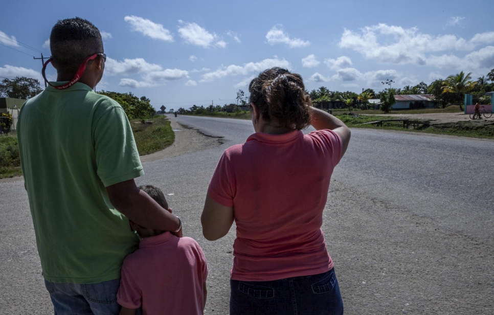 Patricia* et les siens tentent de reconstruire leur vie au Belize, loin des menaces de gangs criminels du Honduras. 