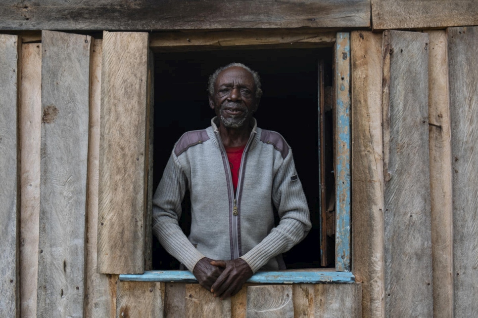 Kenya. Stateless tea picker in Kericho