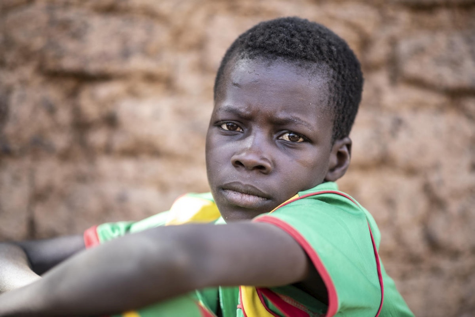 Hamidou, 14 ans, est un déplacé interne burkinabé, photographié ici à Kaya, au Burkina Faso, en février 2020. 
