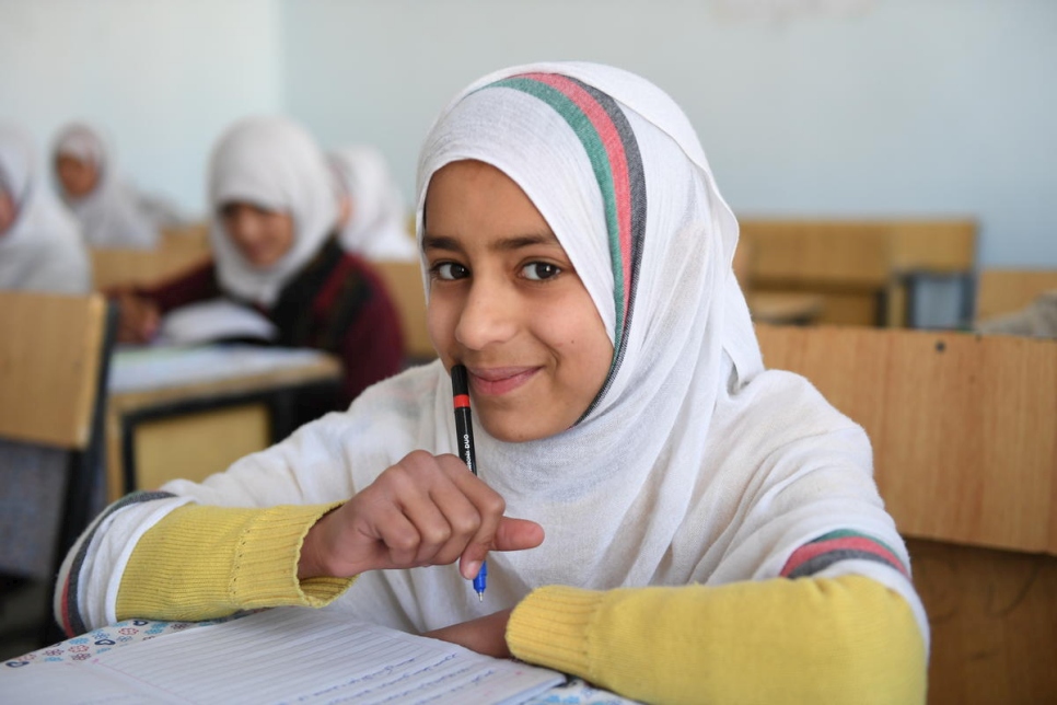 Afghanistan. Girls school gets new facilities with UNHCR support