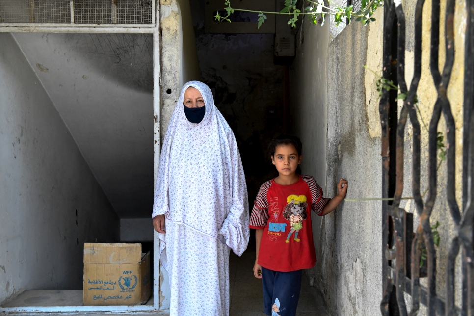 Une famille est rentrée chez elle à Zamalka, dans la Ghouta orientale en Syrie, en 2019 après sept ans de déplacement. 