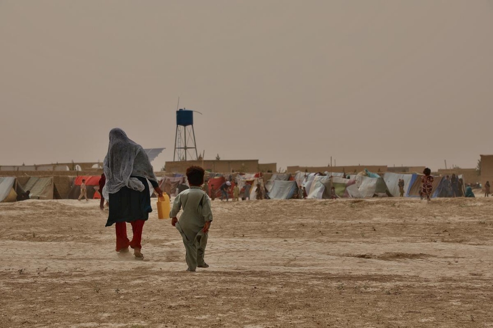 Afghanistan. Worsening conflict in northern Afghanistan uproots thousands