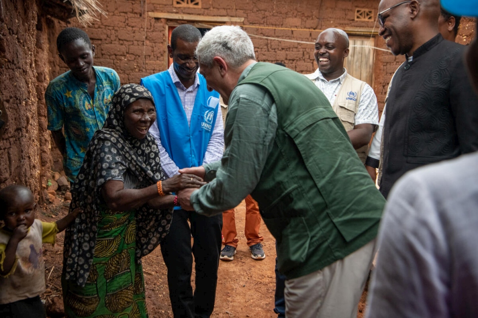 Burundi. UNHCR's Grandi lauds progress in Burundian refugee returns, urges more support