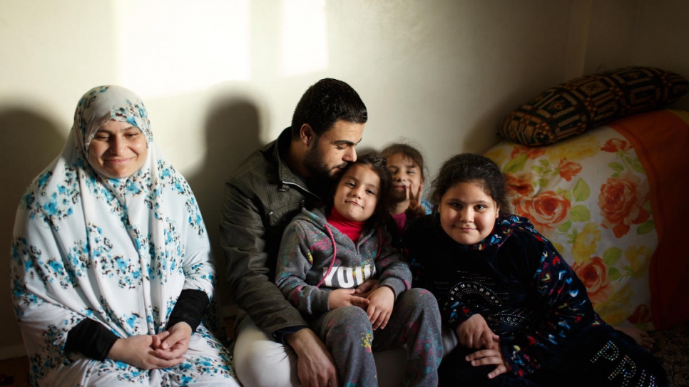 Mohammed et sa femme sont soulagés que leurs filles puissent aller à l'école. « L'éducation et l'apprentissage permettent de réaliser ses rêves, » dit Noor. 