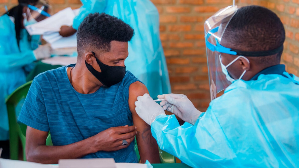 UNHCR - First refugees receive COVID-19 vaccinations in Rwanda - Vimarsana News