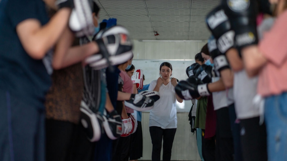 Nathifa a formé plus d'une centaine de femmes depuis que le cours de boxe a débuté en 2018.  