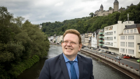 Andreas Hollstein, maire d'Altena, travaille inlassablement pour accueillir les réfugiés dans sa ville. 