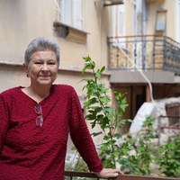 Portrait of the woman