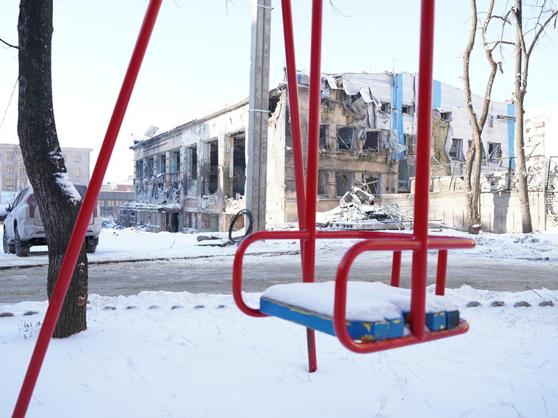 Ukraine. High Commissioner visits sites of missile attacks in Kharkiv