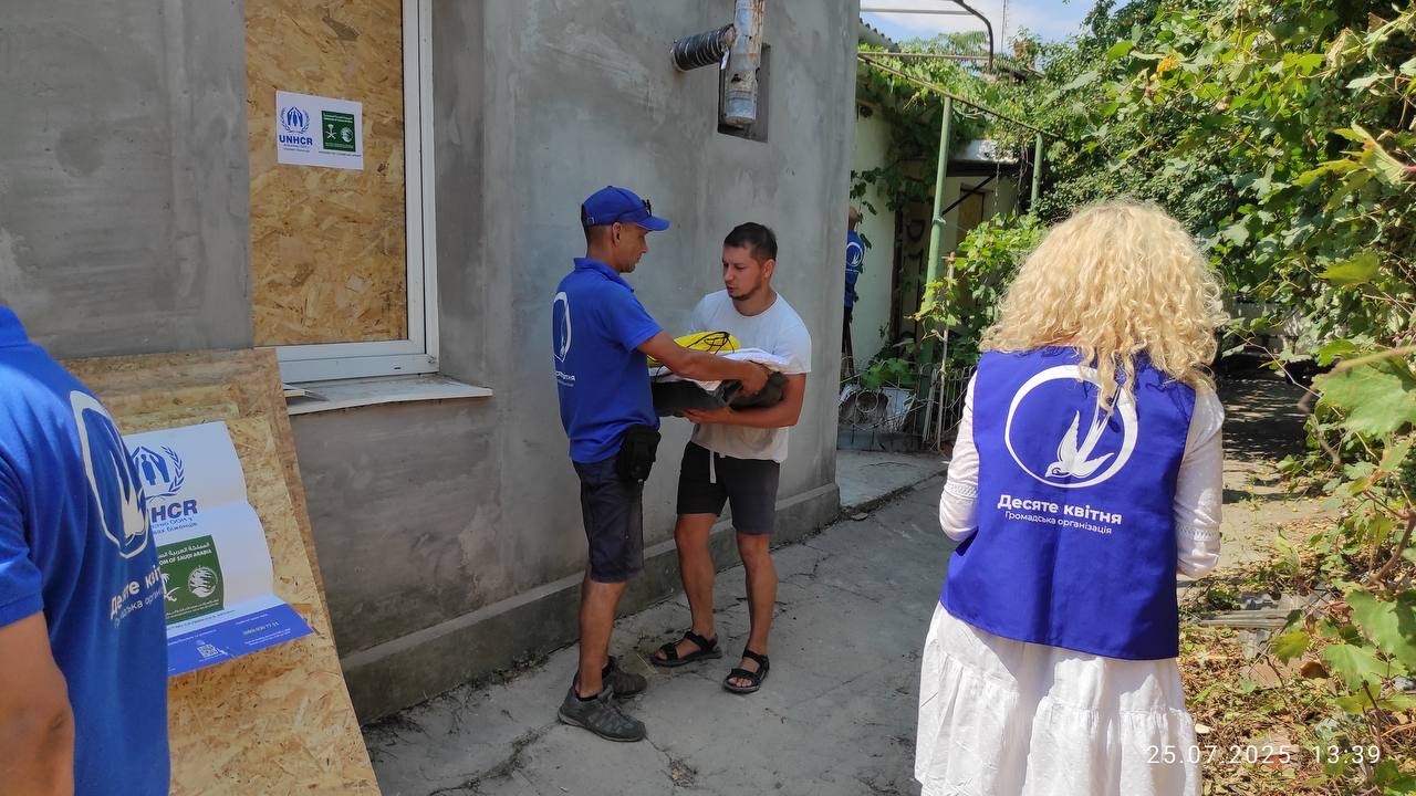 Man is receiving assistance 