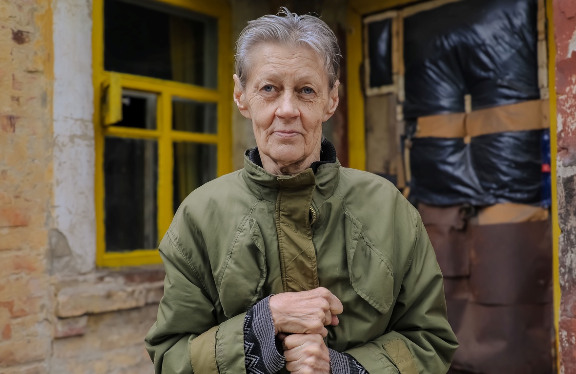 Portrait of the woman