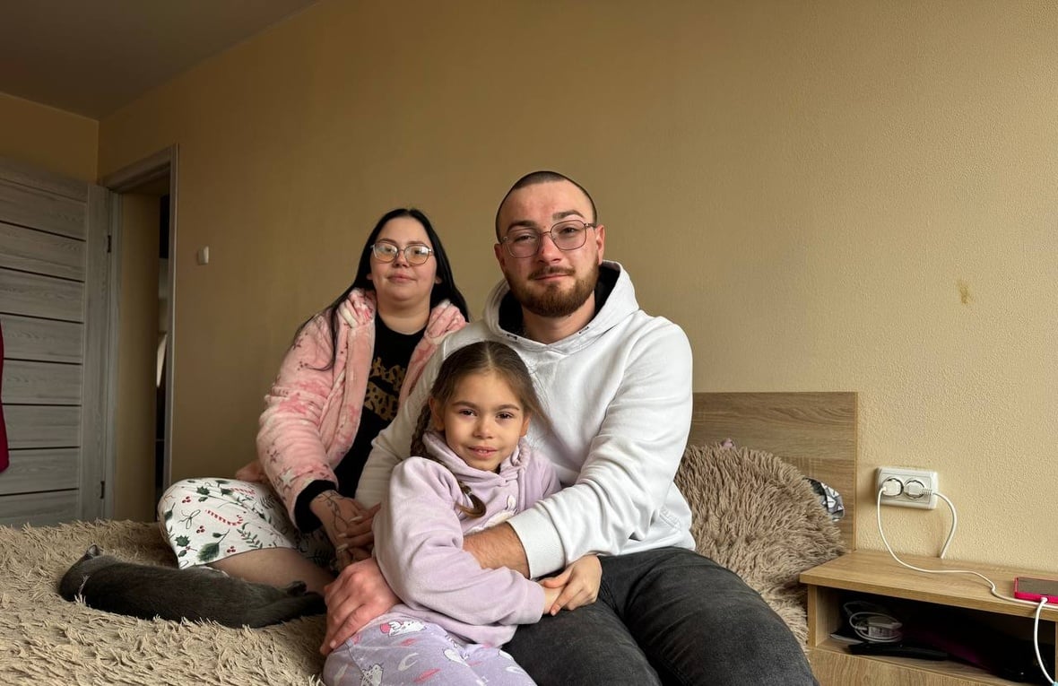 Artem, Sofiia and Varvara in their appartment 