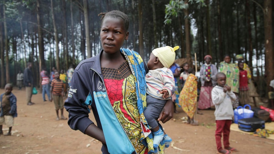 Uganda. Borders opened to thousands fleeing Congo violence