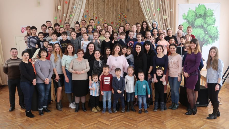 Students, parents and teachers of NGO "Krymska Rodyna"