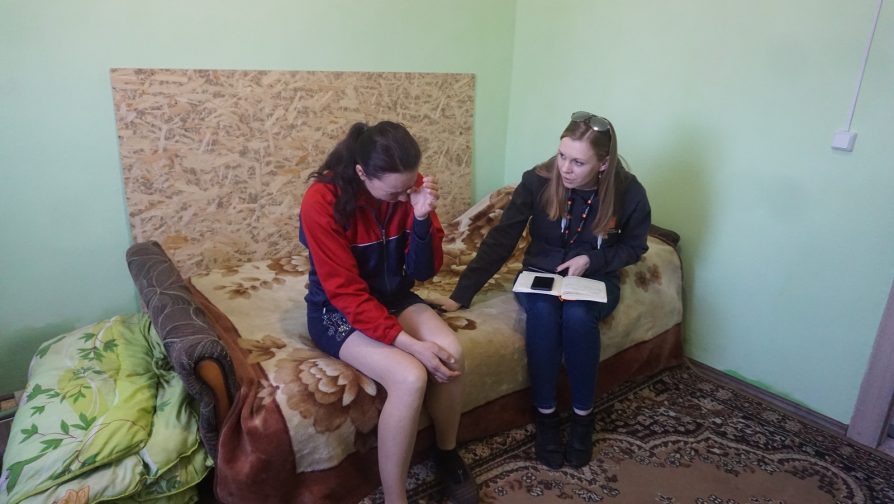 Nina Ihnatenko, 36, resident of the frontline Stanytsia Luhanska, cannot hold back her tears, remembering the most terrible episode in her life - the day when she lost her home. Photo: Anastasiya Karpilyanskaya/NRC