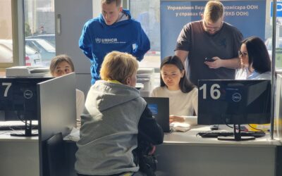 UNHCR and Ukrposhta collaborate to provide cash assistance to help 360,000 displaced people affected by the war in Ukraine