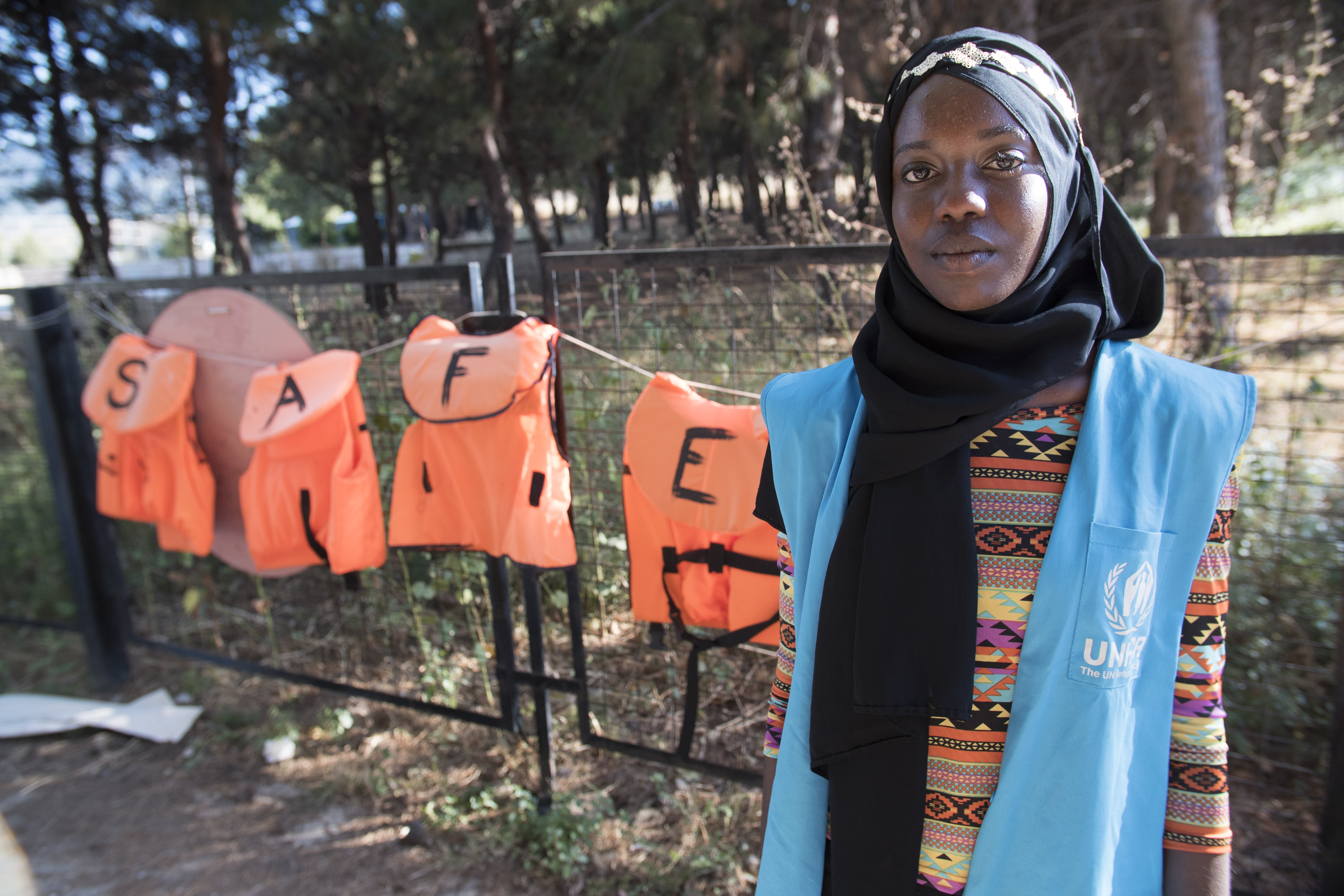 UNHCR High Profile Supporter Emi Mahmoud visits refugees in Greece