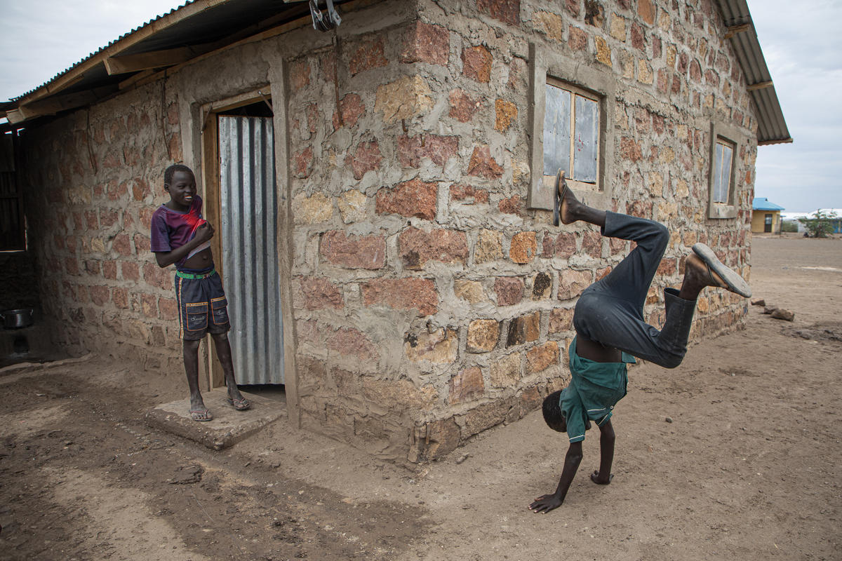 Kenya. Cash for Shelter project highlights shift from traditional camp planning