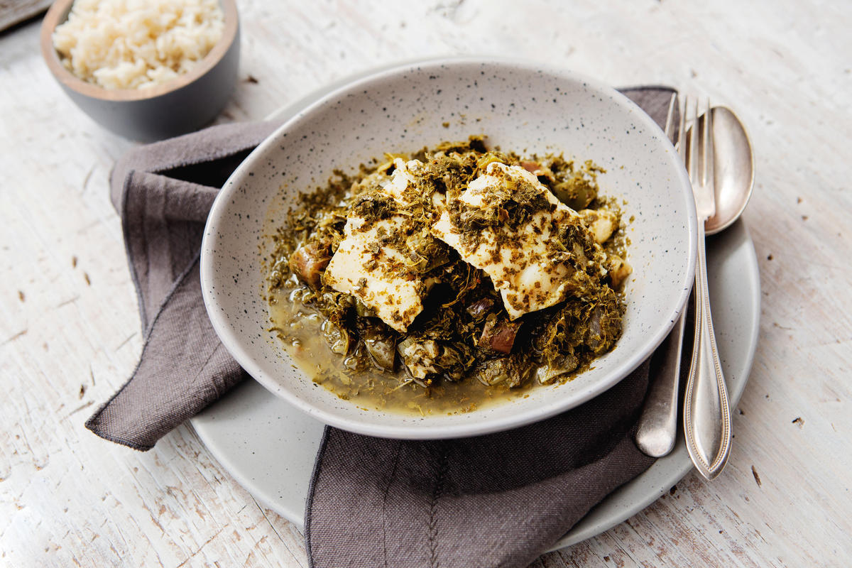 Canada. Christmas cookbook celebrates refugees' recipes from home