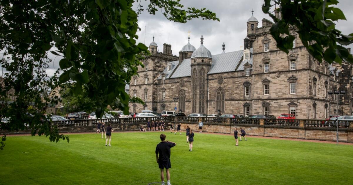 Historic Edinburgh school opens doors to refugee children UNHCR UK