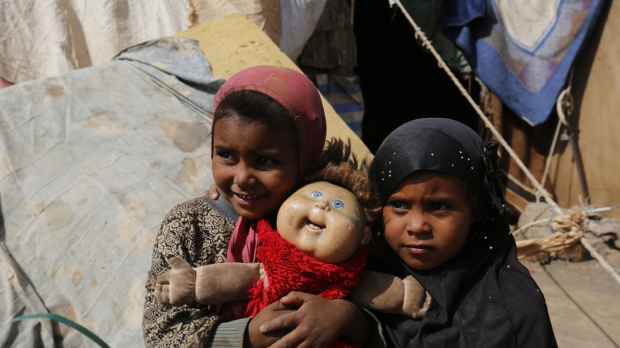 Yemen. Yemeni internally displaced people need aids