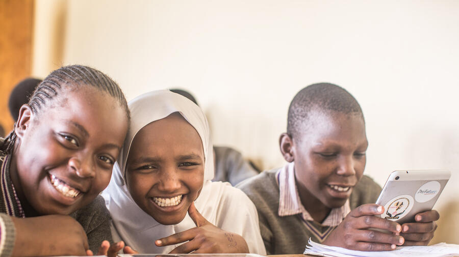 In ProFuturo we strongly believe that digital education is one of the most powerful tools to transform the world. No child should be deprived of their right to education, regardless of the situation they live