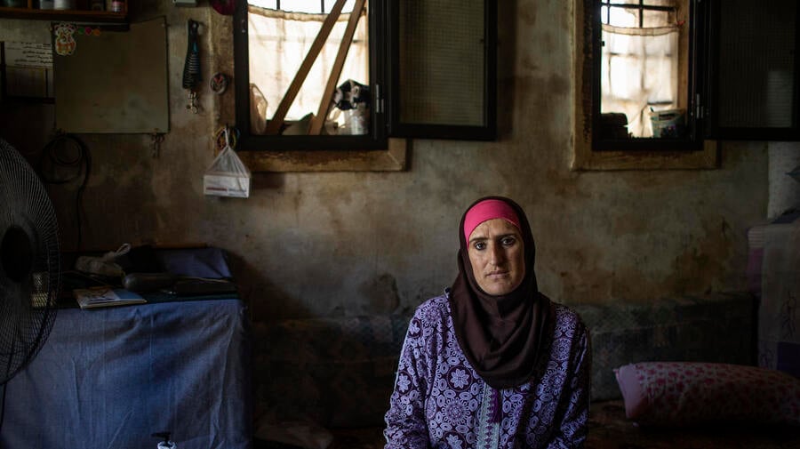 Lebanon. Economic crisis exacerbated by COVID-19 lockdown