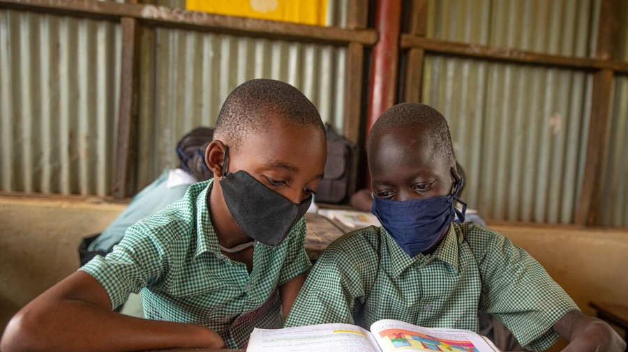 Kenya. Education for peaceful coexistence