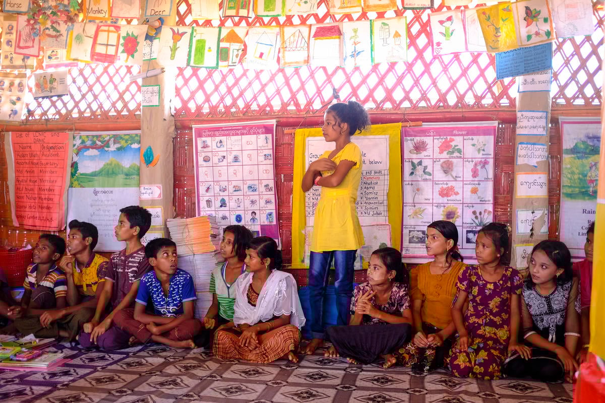 Bangladesh. Goodwill Ambassador Atom Araullo makes second visit to Kutupalong camp