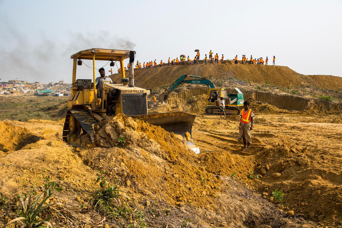 Bangladesh. UNHCR begins construction on Site Maintenance Engineering Project (SMEP)