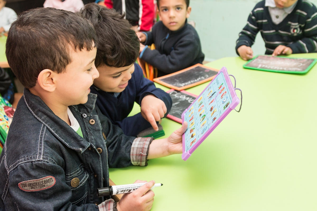 Morocco. Yemeni refugees create cooperative kindergarten