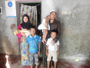 Rohingya arrivals in Bangladesh struggle to get back on their feet