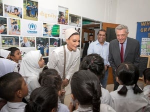 Malaysia. HH Sheikha Moza visits refugee children in Education Above All projects.