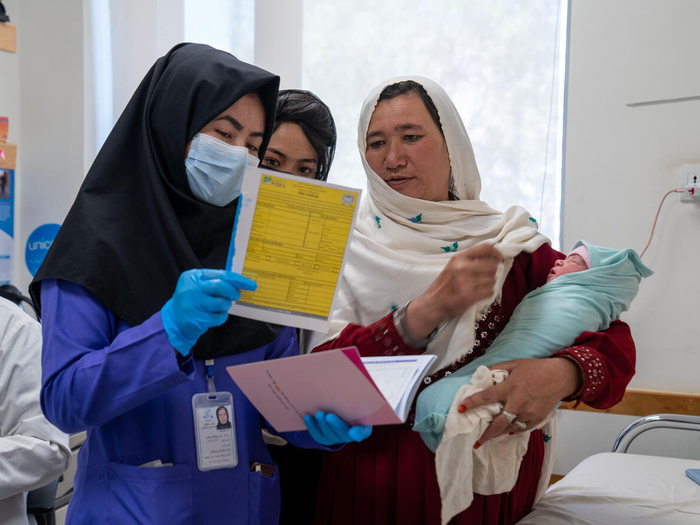 Midwife students get practical hands-on training in Bamyan Provincial Hospital, Afghanistan. 