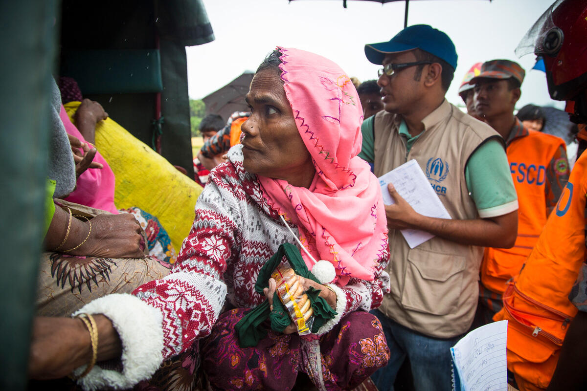 Bangladesh: Boat capsizes killing at least 4 Rohingya refugees