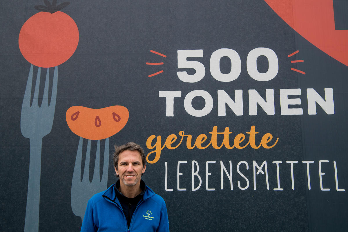 Austria. Refugees in Austria help to feed those poorer than themselves