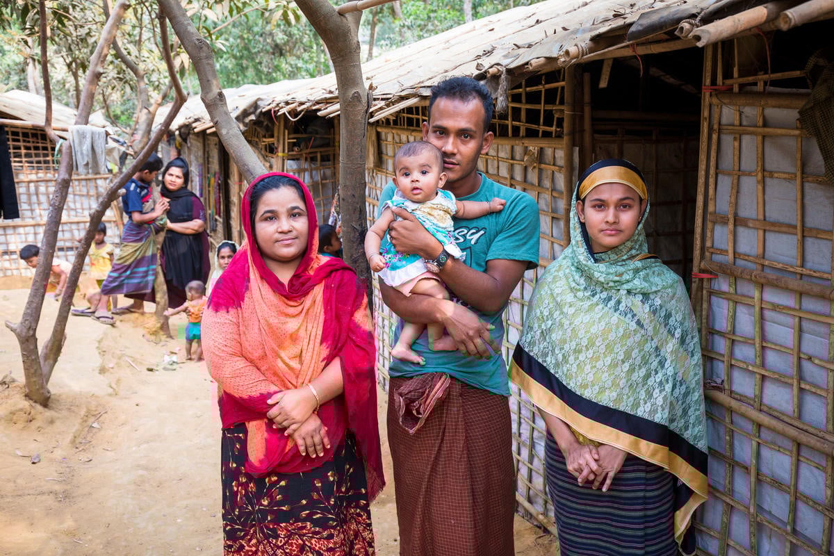 Bangladesh. Bangladeshi farmers shelter Rohingya refugees